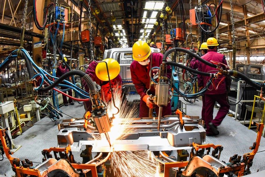 Wskaźnik PMI dla przemysłu w Chinach spada do 50,1 w sierpniu
